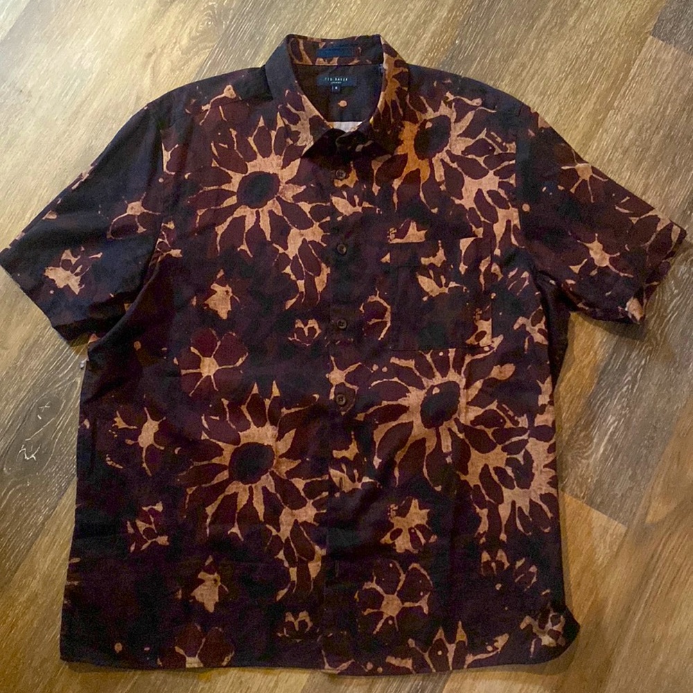 Ted Baker tie dye button down men’s shirt- size XL (marked size 6)